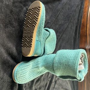 UGG Tall sweater boot in turquoise. Barely worn.